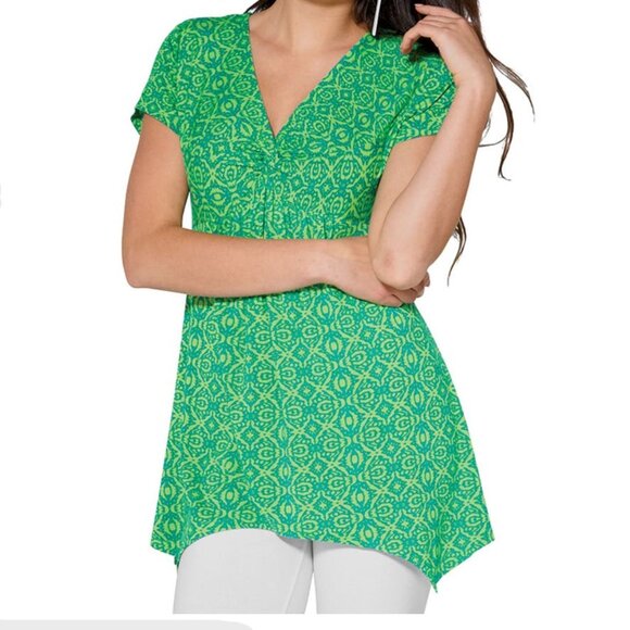 K Jordan Tops - K Jordan S Teal-Kiwi Abstract Twist Shark Bite Top